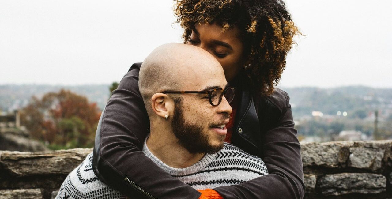 Amour ou Papiers ? Le Combat Choc des Couples Mixtes Face au Soupçon